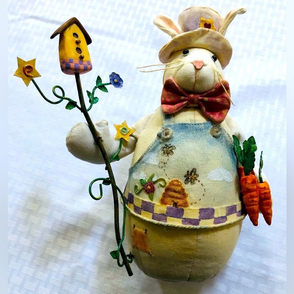 Bunny Rabbit w Carrots & Birdhouse, BeeHive Gardening Apron. Sweet Face, Bowtie